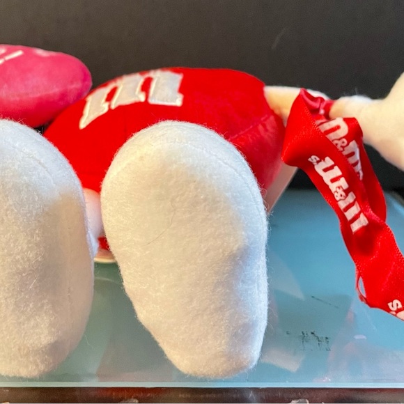 NWT Vintage M&Ms Red M&M Valentine's Day  7" Plush LOVE ME Pink Heart poseable - Picture 10 of 10